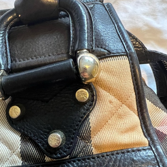 Burberry Tote - Picture 2 of 9